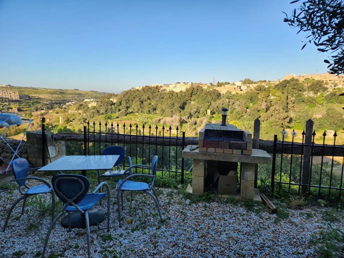 مبيت وإفطار Ghajn il-Kbira  Tranquil Escape In Gozo Shared Pool & Morning Meal المظهر الخارجي الصورة