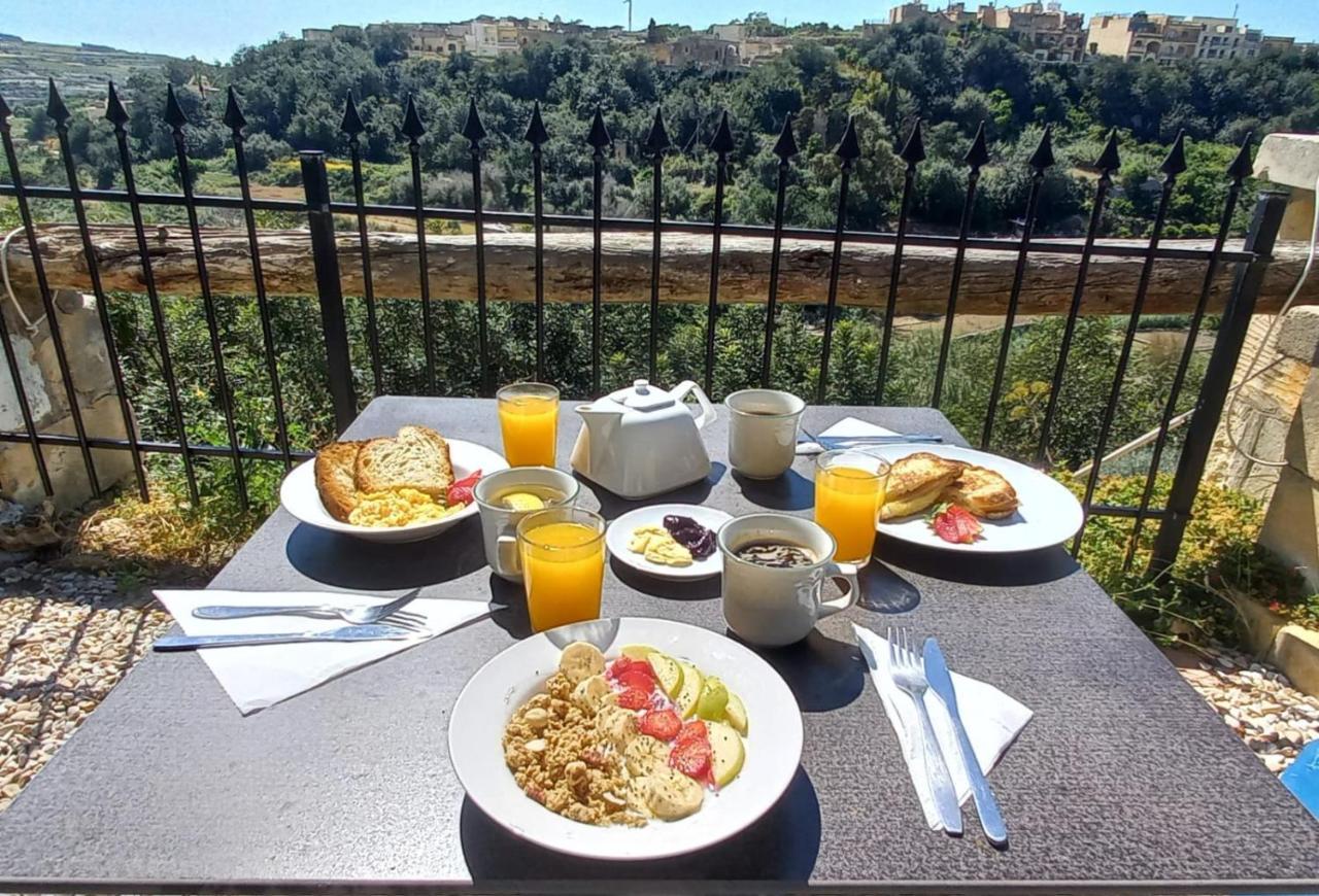 مبيت وإفطار Ghajn il-Kbira  Tranquil Escape In Gozo Shared Pool & Morning Meal المظهر الخارجي الصورة